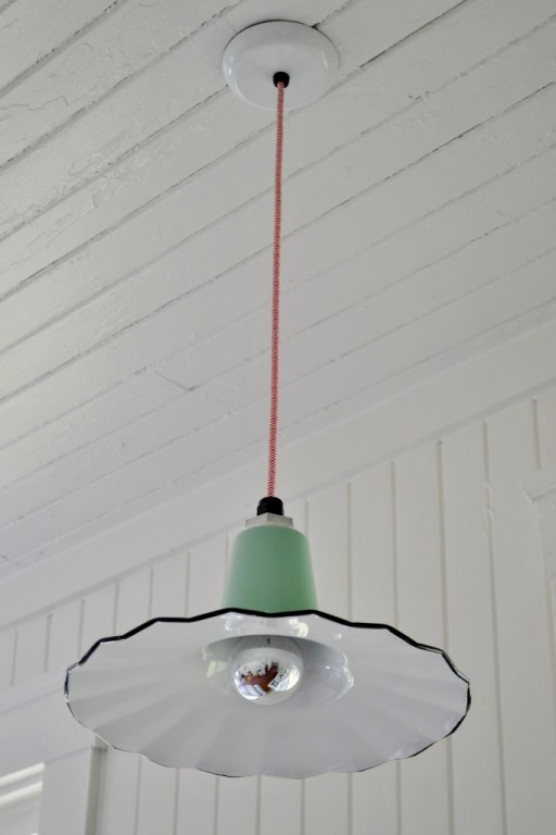 ivanhoe_seaside_radial_wave_cord_hung_pendant-683x1024-512x768.jpg