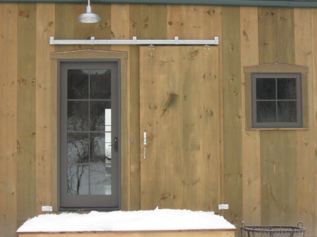 galvanized_barn_light_original_gooseneck_light.jpg