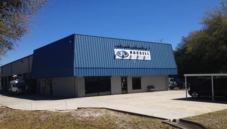 exterior_commercial_sign_lighting-768x437.jpg