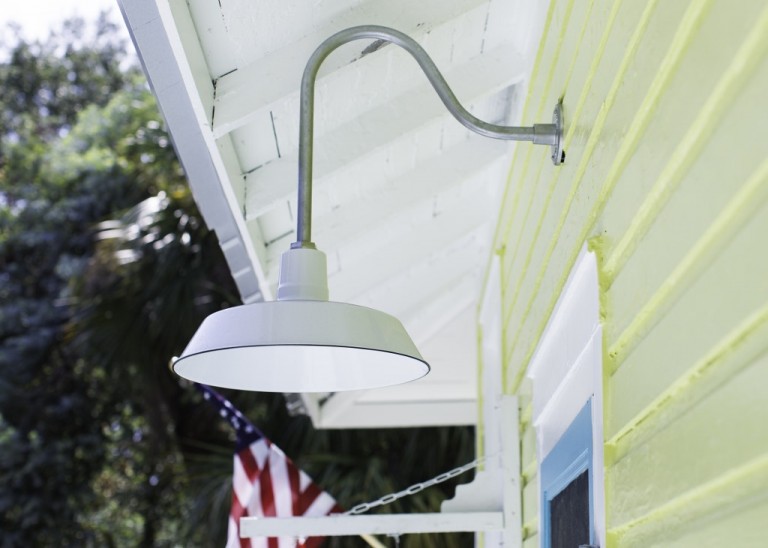 gooseneck_barn_light_gooseneck_arm-768x548.jpg