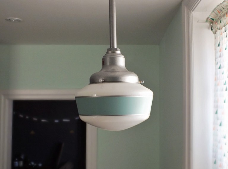 schoolhouse_ceiling_pendant_light-768x569.jpg