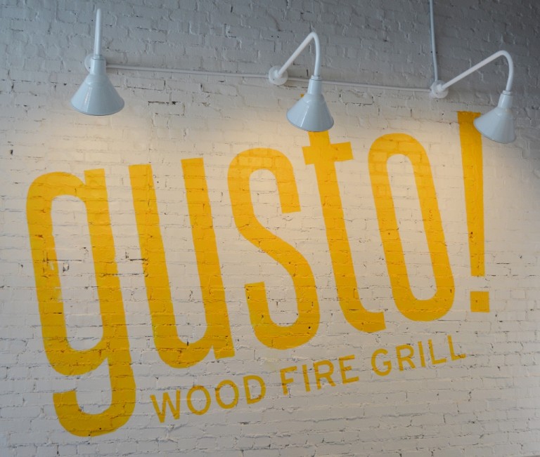 /inspiration/porcelain-lights-goosenecks-pendants/goodrich-gooseneck-lights/fire-chief-angle-porcelain-sign-light.html