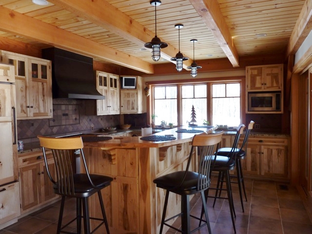 rustic_lighting_atomic_pendants_kitchen.jpg