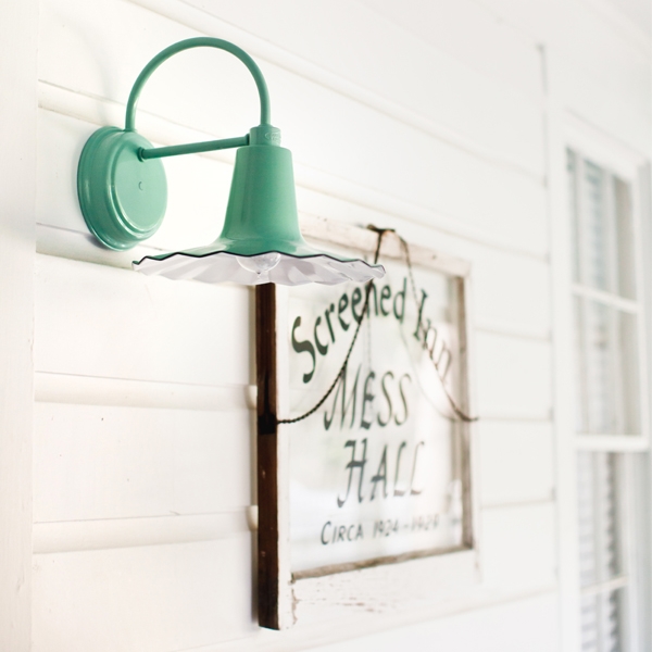 wall_sconce_porcelain_enamel_lighting.jpg