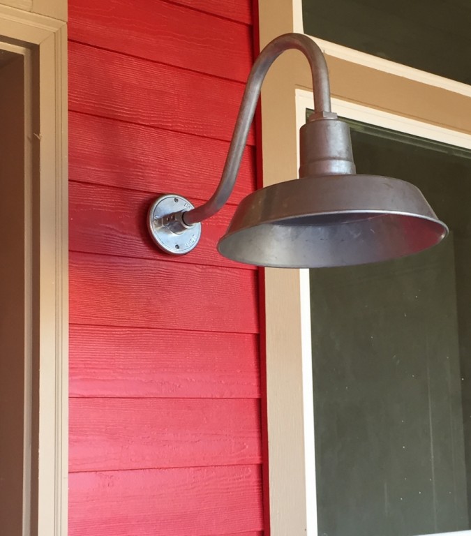 barn_light_original_gooseneck_light_american_made-901x1024-675x768.jpg