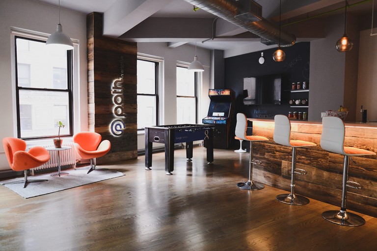 ceiling_lighting_commercial_ceiling_pendants-768x513.jpg