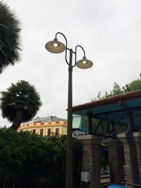 commercial_lighting_attraction_lighting-768x1024-576x768.jpg