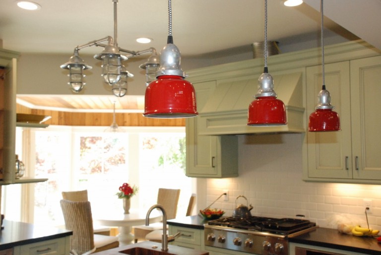 industrial_pendant_lighting-768x514.jpg