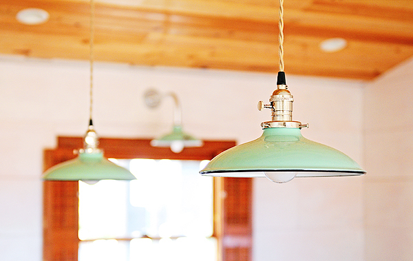 ivanhoe_jadite_porcelain_pendant_lighting.jpg