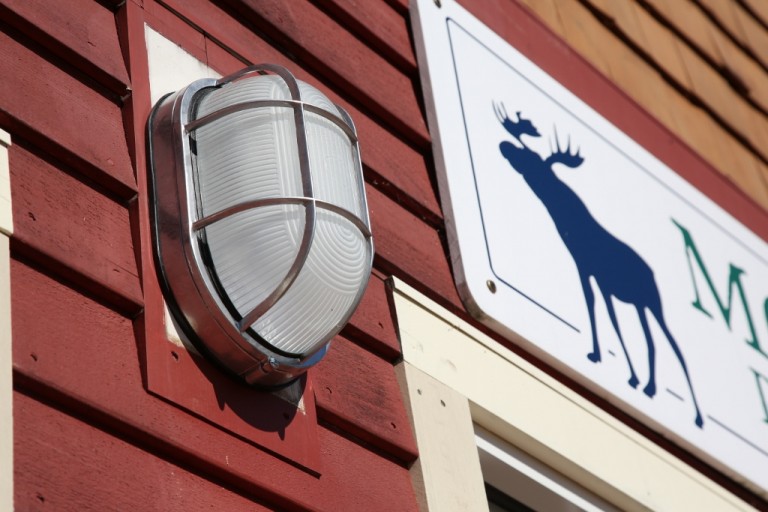nautical_lighting_exterior_wall_lights-1024x683-768x512.jpg