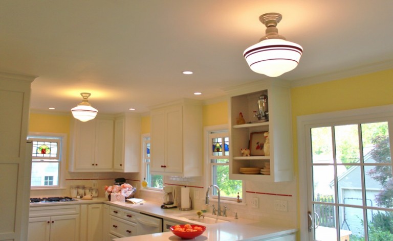 schoolhouse_lighting_ceiling_pendant-768x472.jpg