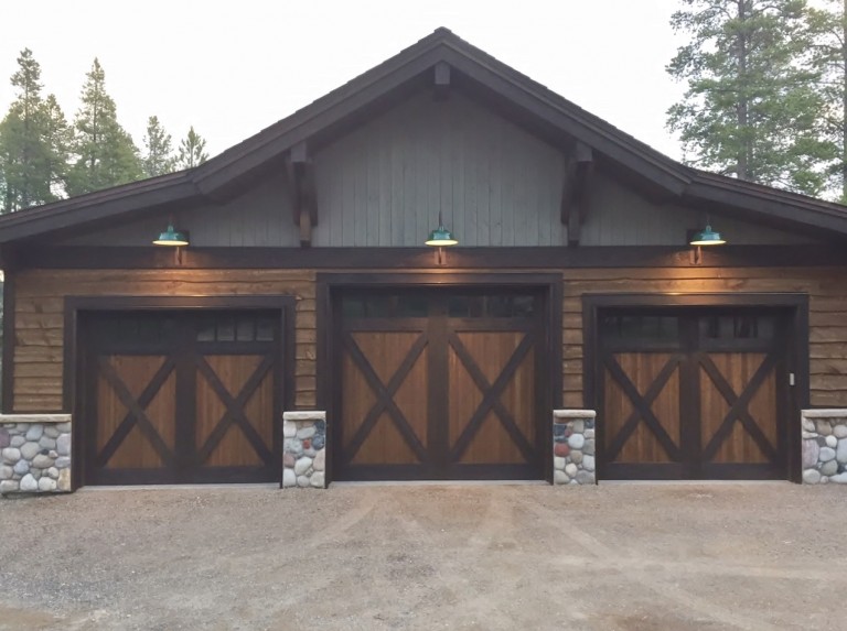gooseneck_barn_lights_american_made_lighting-768x573.jpg