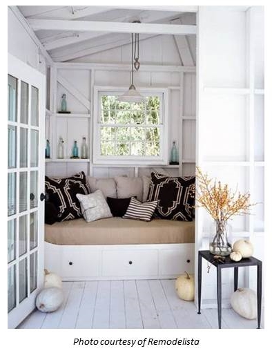 pendant_lighting_reading_nook.jpg