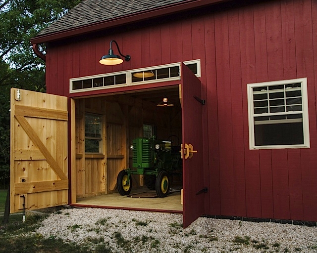 gooseneck_barn_lighting.jpg