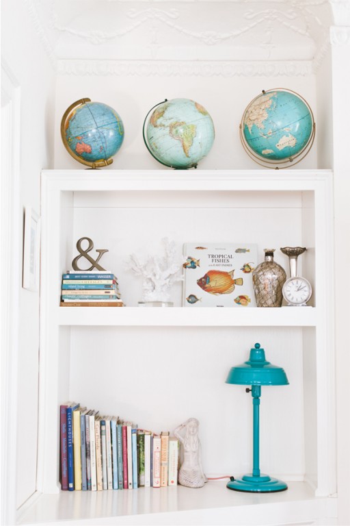 table_lamp_teal-512x768.jpg