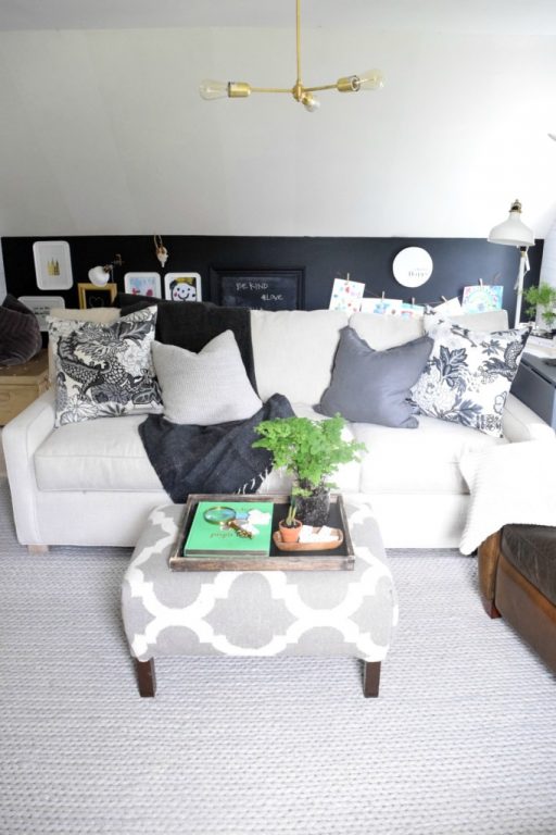 Downtown Minimalist Modern Brass Chandelier