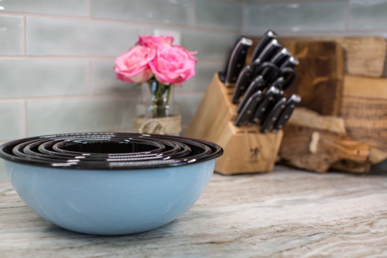 porcelain dinnerware