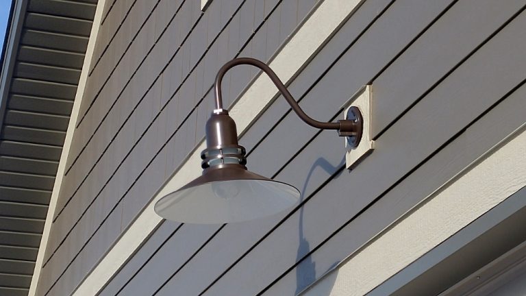 gooseneck barn lights