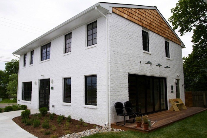gooseneck barn lights