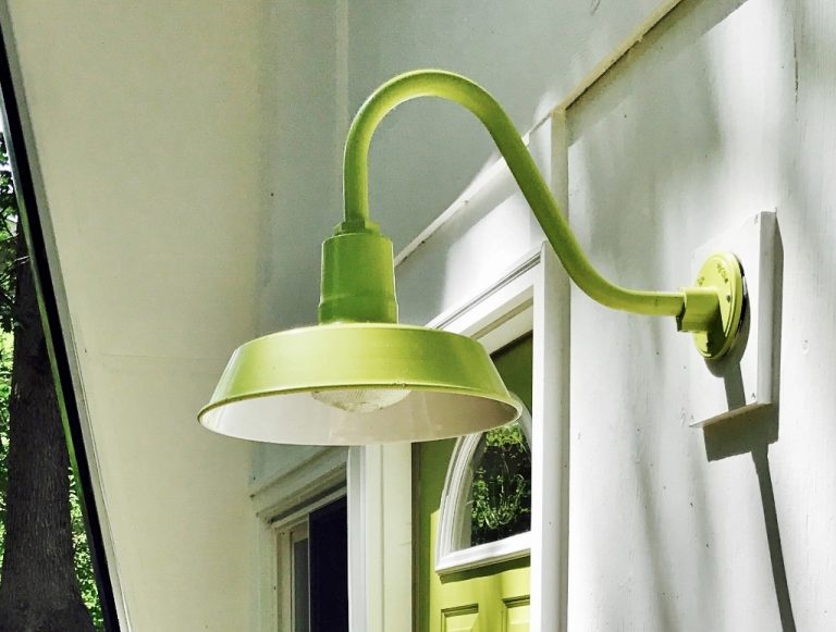 gooseneck barn lights