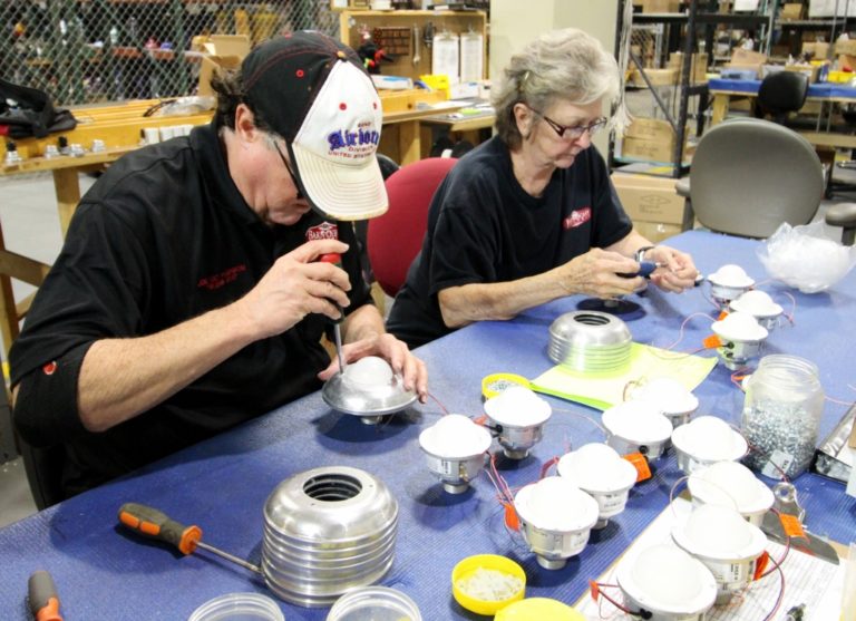 barn light manufacturing