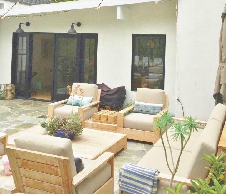 exterior gooseneck lights