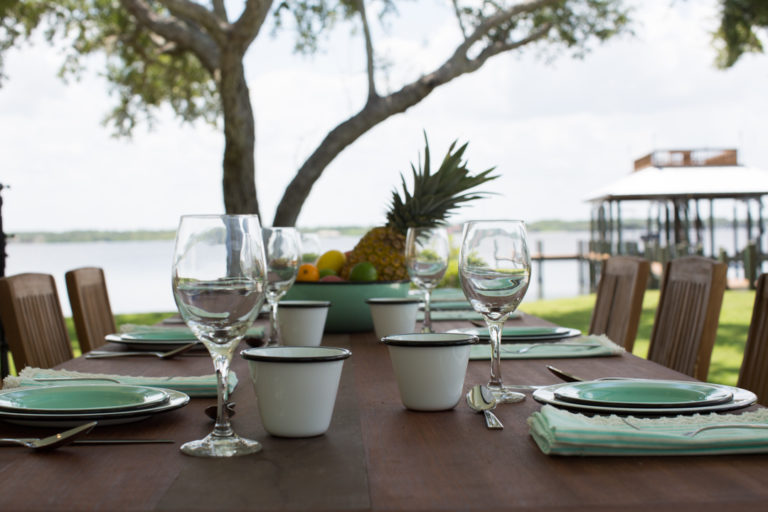porcelain dinnerware