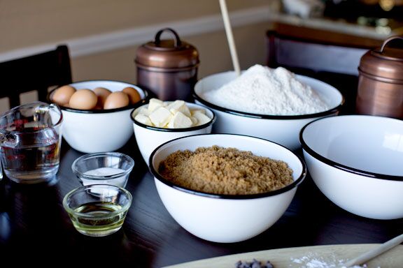 porcelain enamel mixing bowls