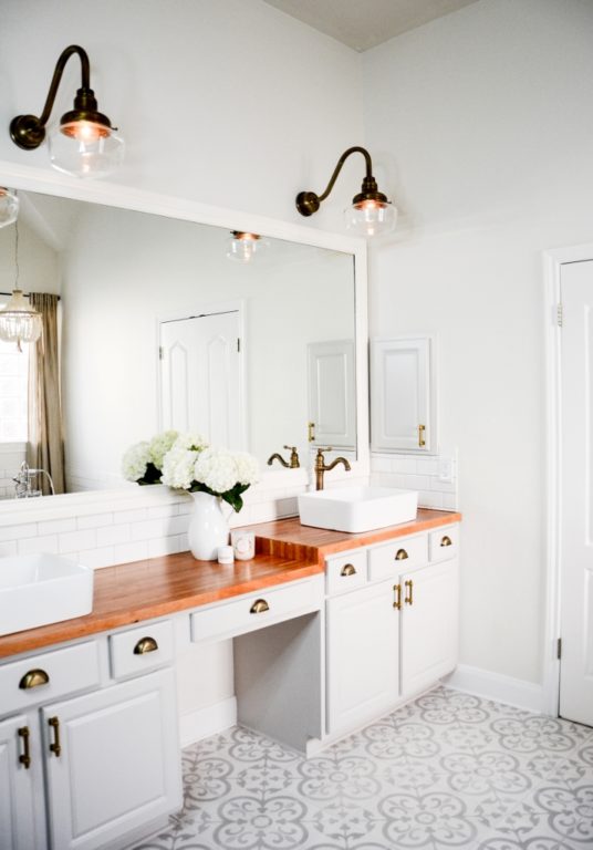 schoolhouse vanity lighting