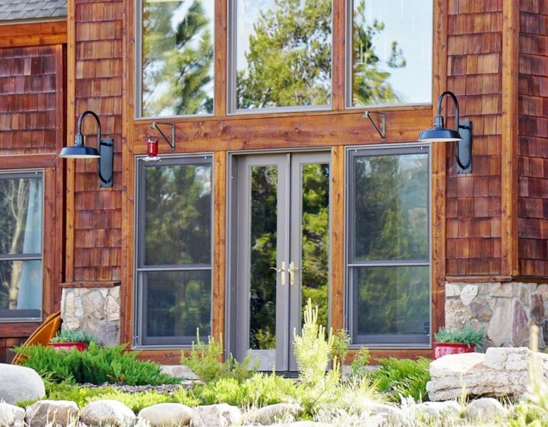 gooseneck barn lights