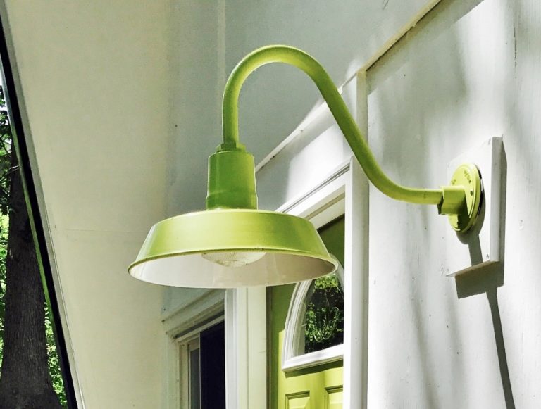 gooseneck barn light