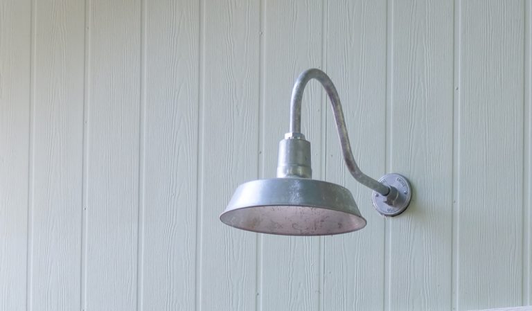 gooseneck barn light