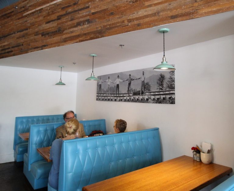 porcelain pendant lighting