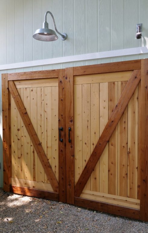 gooseneck barn lighting