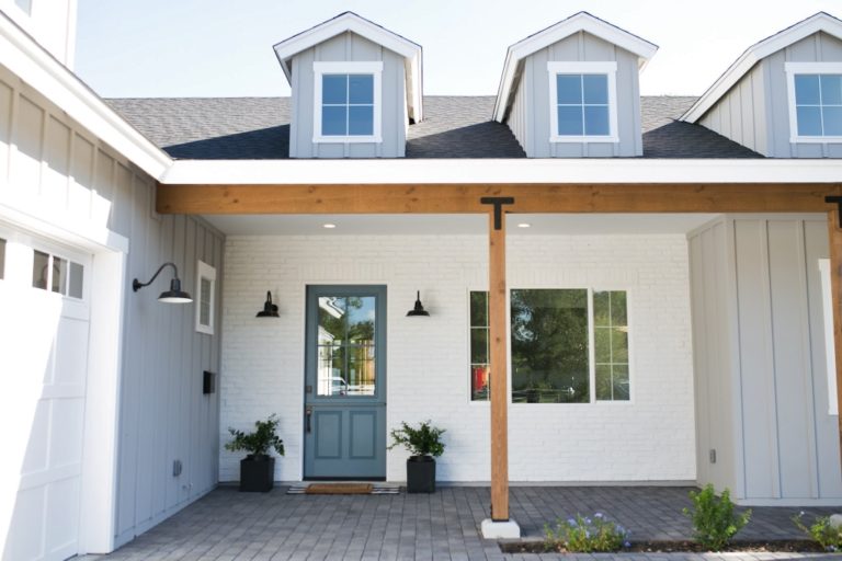 gooseneck barn lights