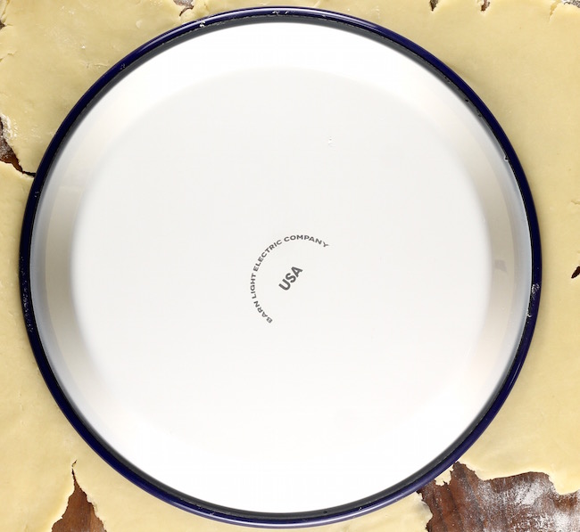 enamel pie plate