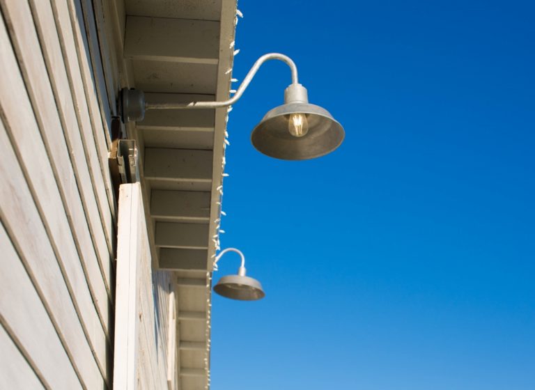 gooseneck barn light
