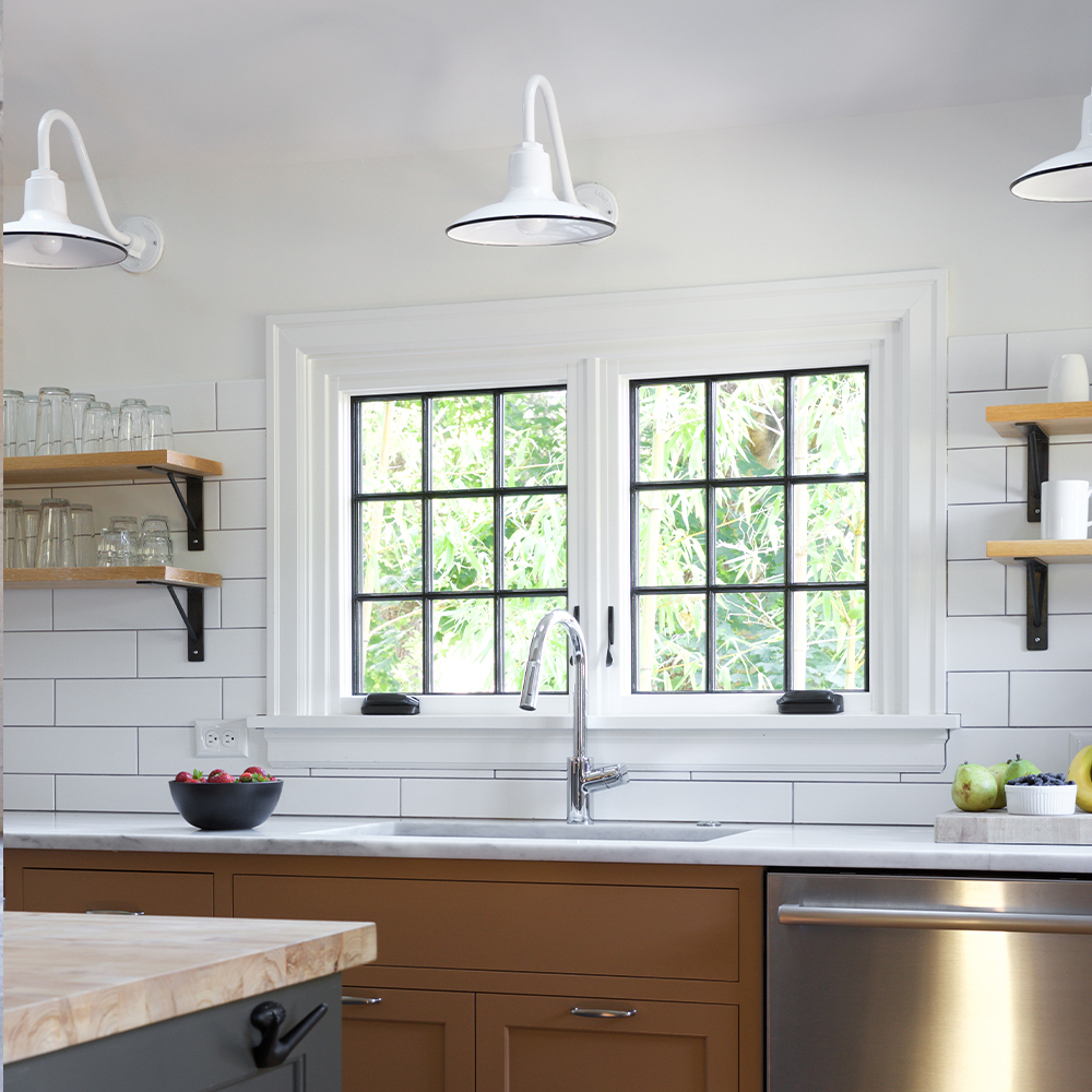 Dominion Gooseneck Light