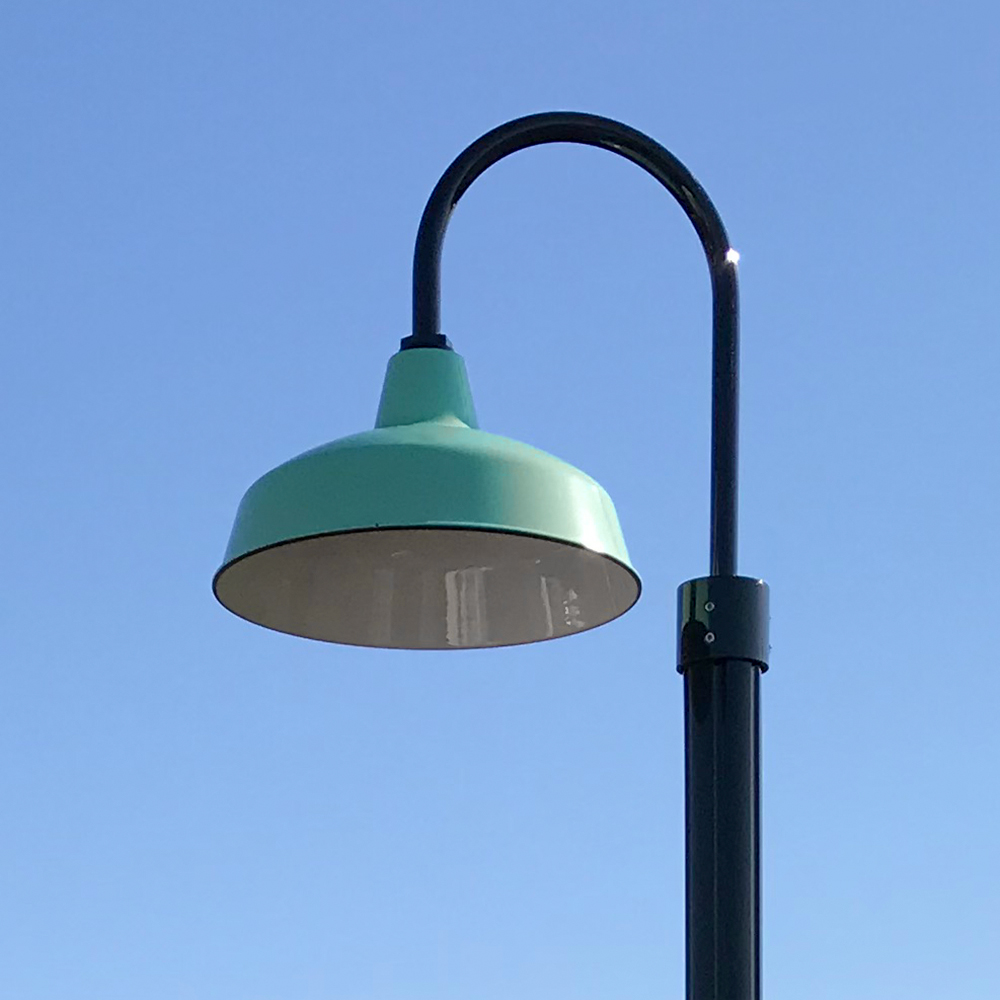 Avalon Single Post Mount Light