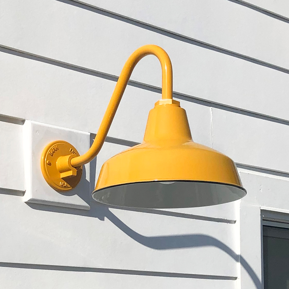 Avalon Gooseneck Light