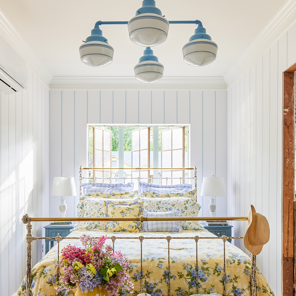 Primary 4-Light Straight Arm Schoolhouse Chandelier 