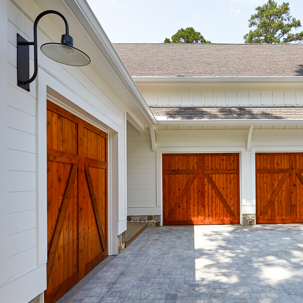 Dominion Gooseneck Light