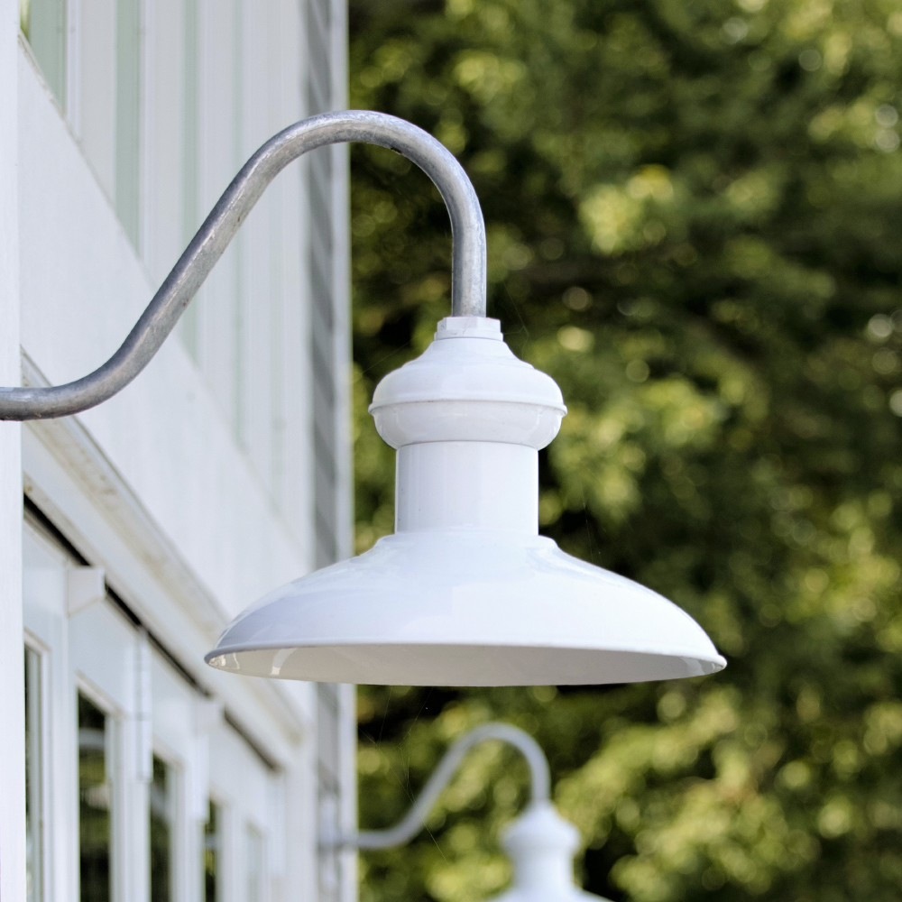 Laramie Gooseneck Light 