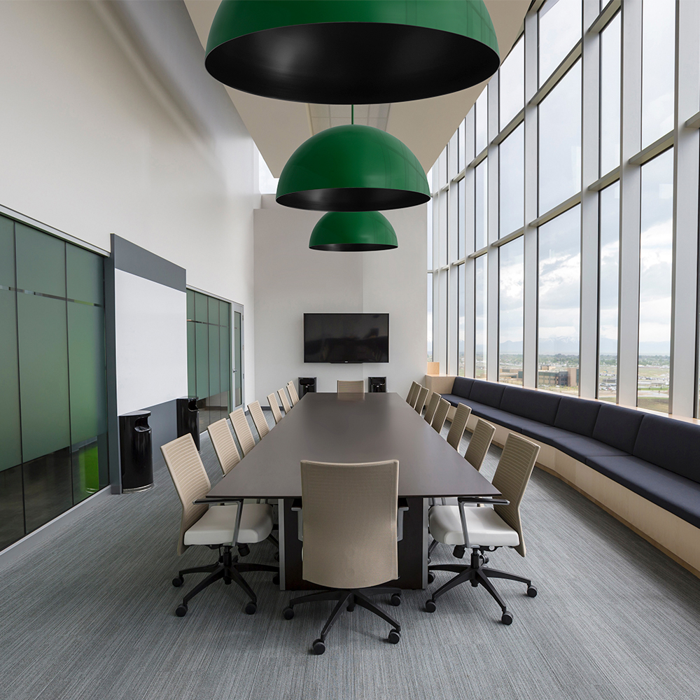 Loma Stem Pendant Light