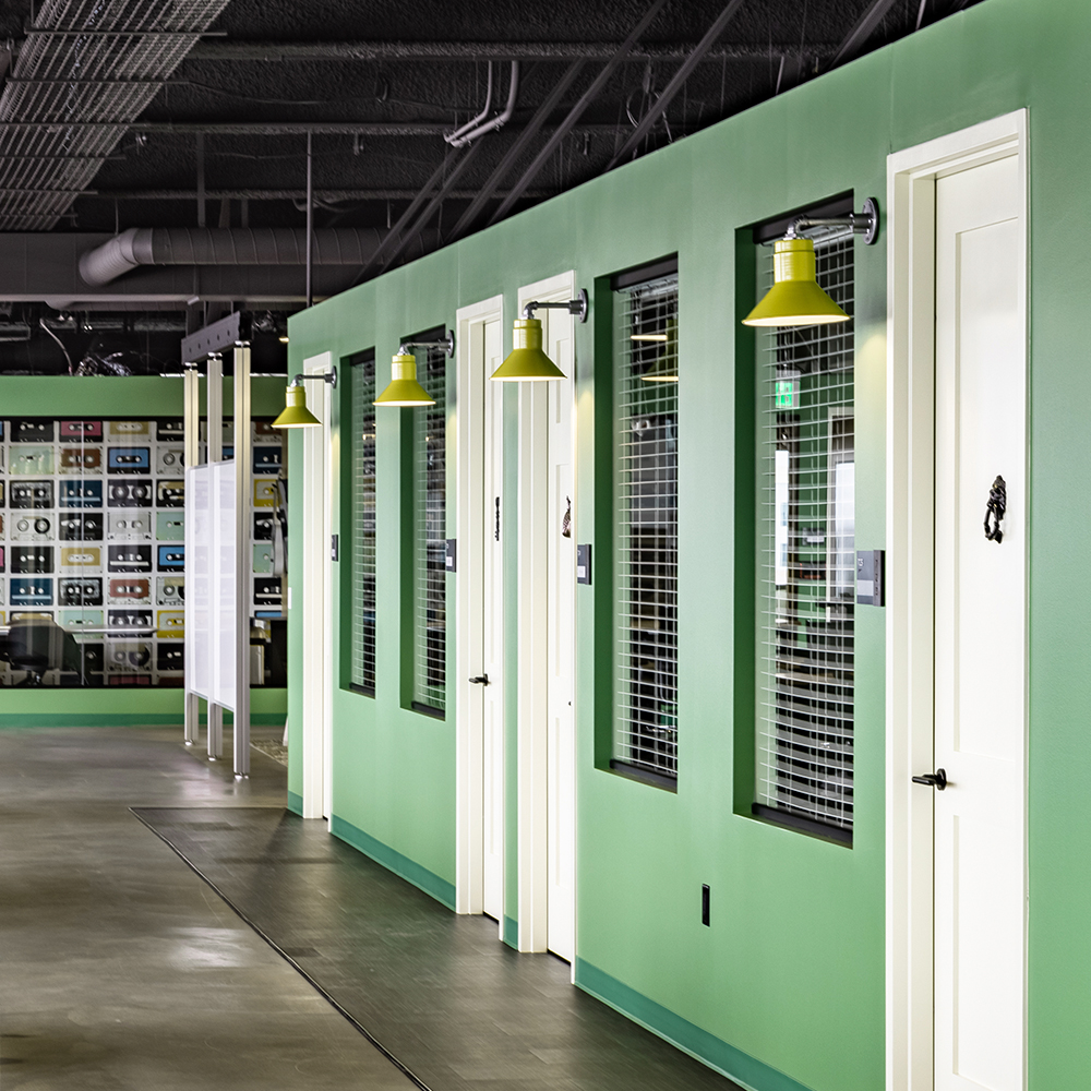 Canal Gooseneck Light