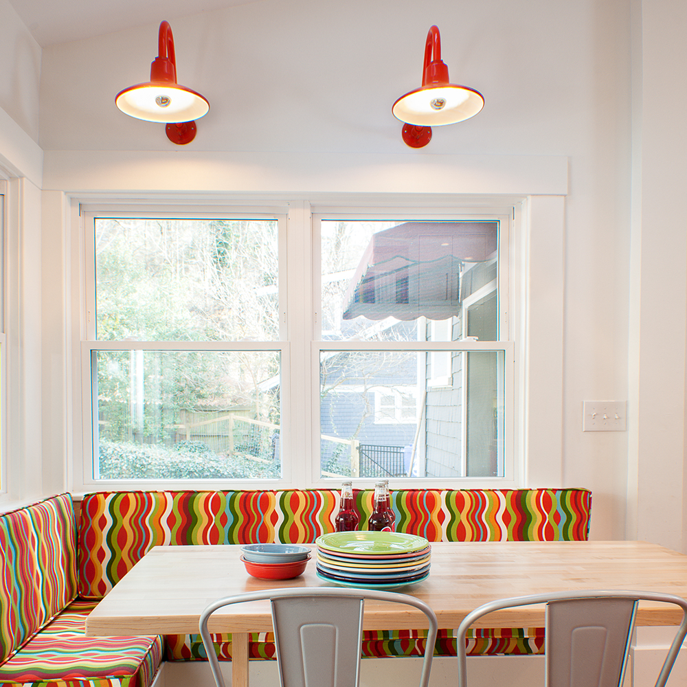 Dominion Gooseneck Light