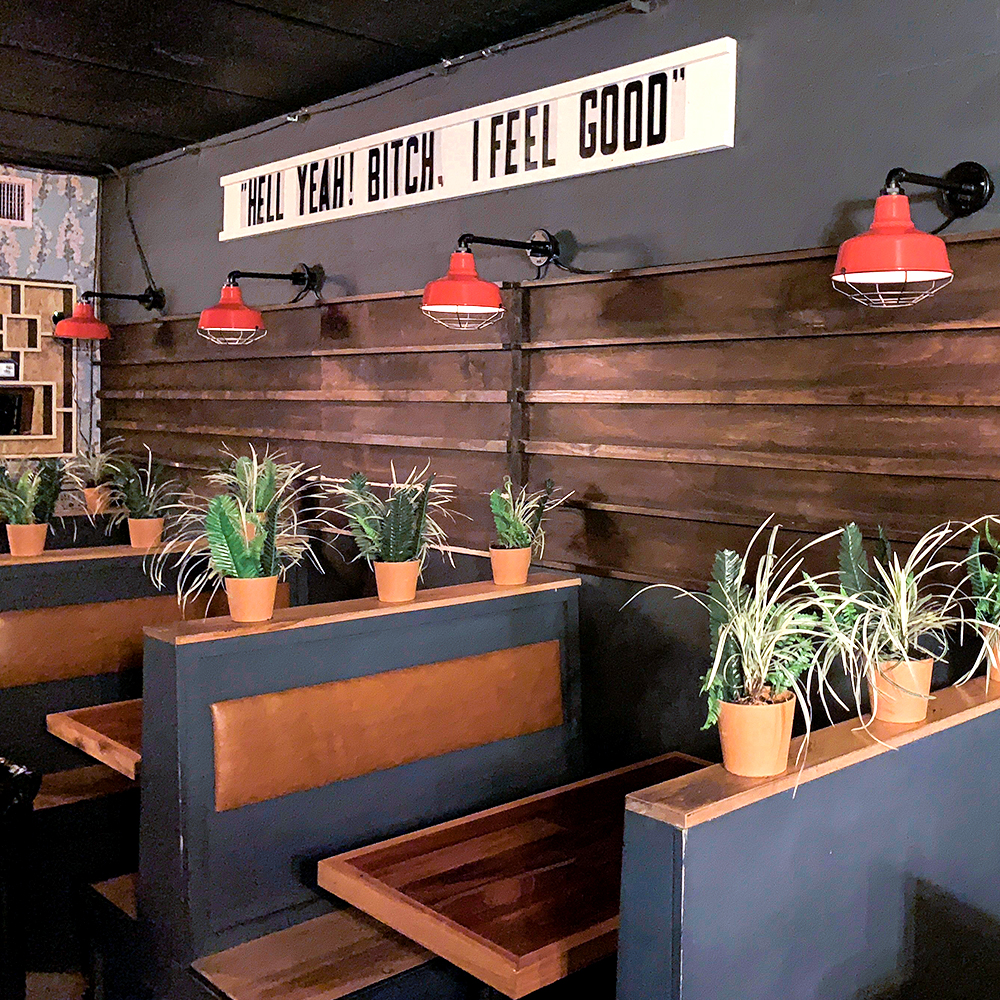 Esso Gooseneck Light