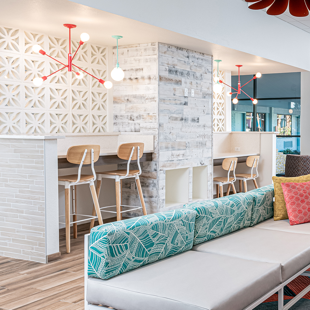 Downtown Minimalist 5-Light Chandelier