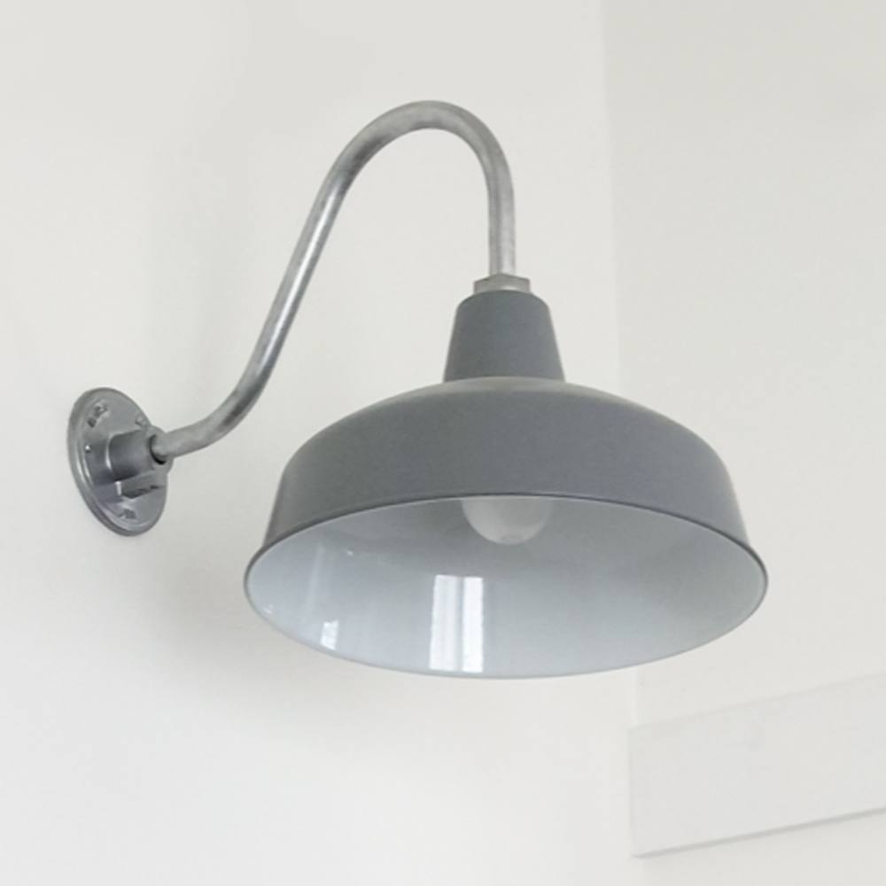 Avalon Gooseneck Light