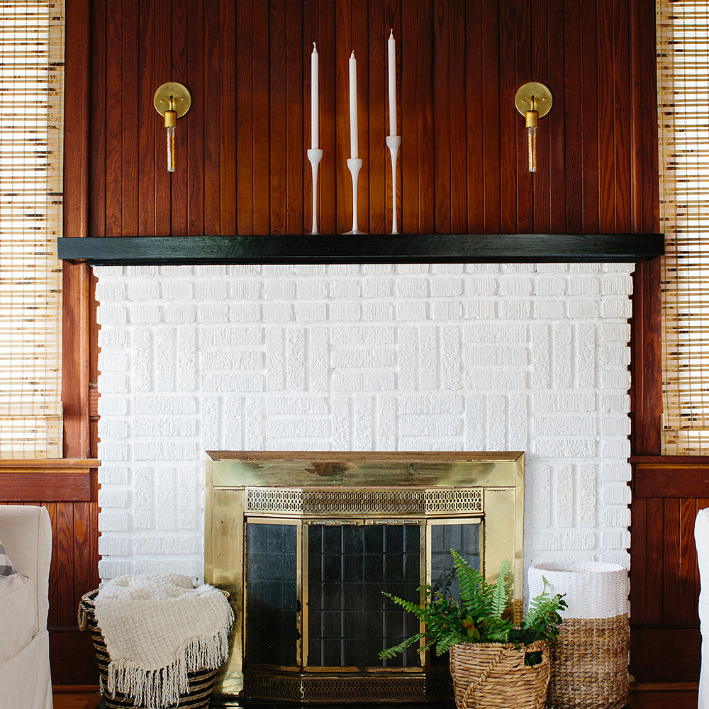 Downtown Minimalist Wall Sconce